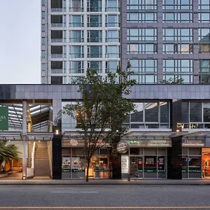 Carmana Plaza **** Vancouver